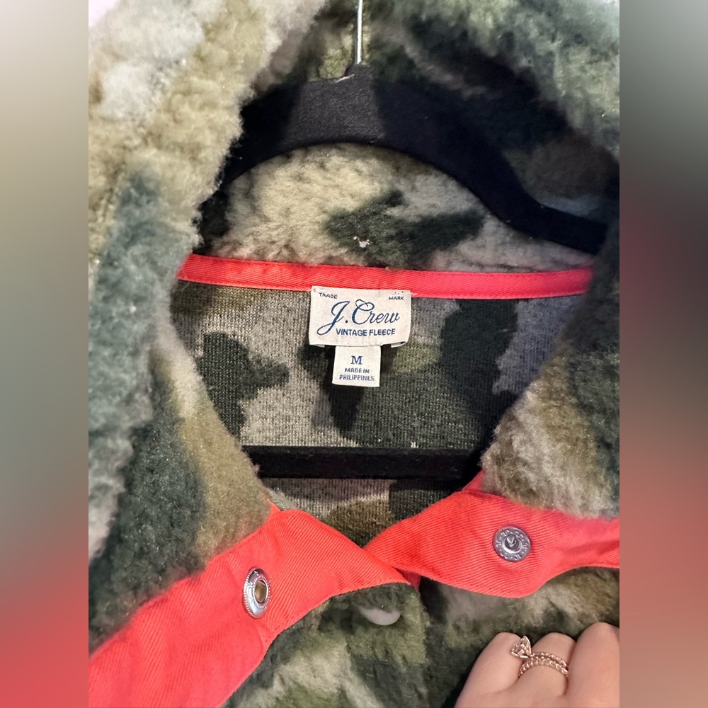 J.Crew Women’s Camo Sherpa Fleece Pullover | Snap Collar Sweatshirt Size M - Picture 6 of 9